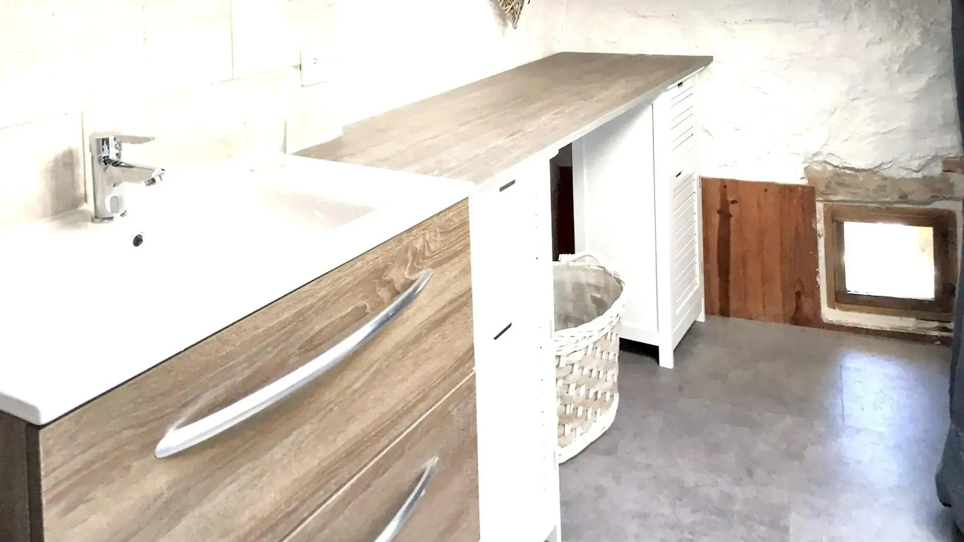 Holiday home Maison Familiale Avec Piscine Partagee A Saint-Andre-De-Cruzieres