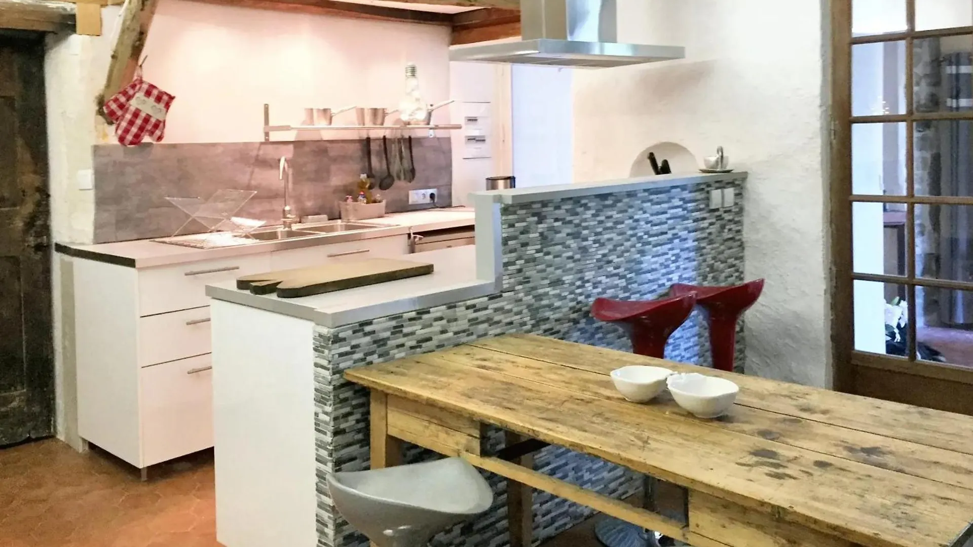 Holiday home Maison Familiale Avec Piscine Partagee A Saint-Andre-De-Cruzieres