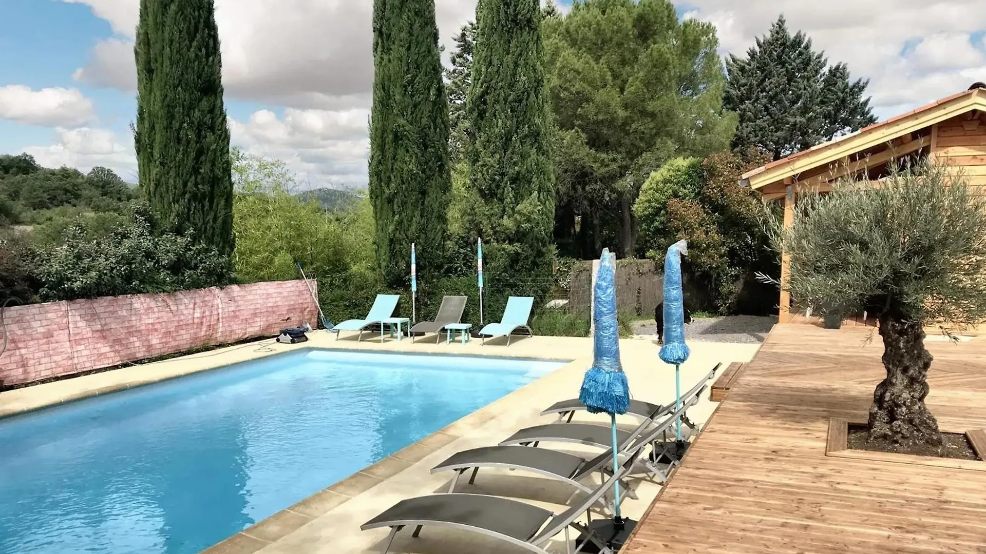 Maison Familiale Avec Piscine Partagee A Saint-Andre-De-Cruzieres France